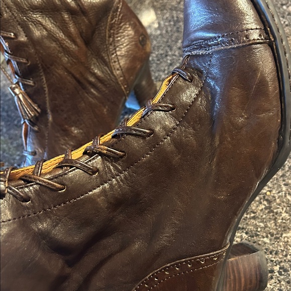 Born Brown Leather Lace-Up Boots - Picture 4 of 10